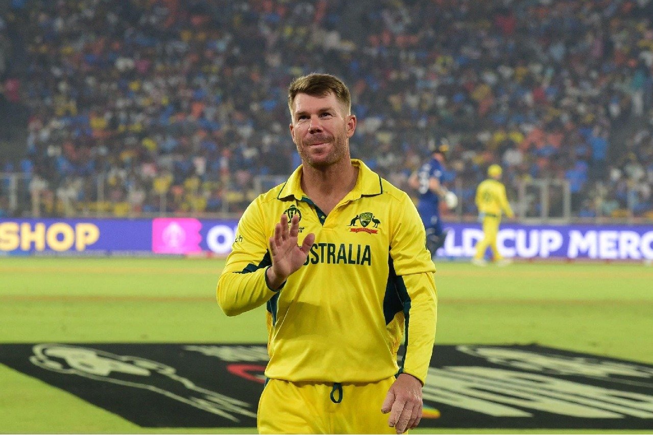 David Warner leaves for home country