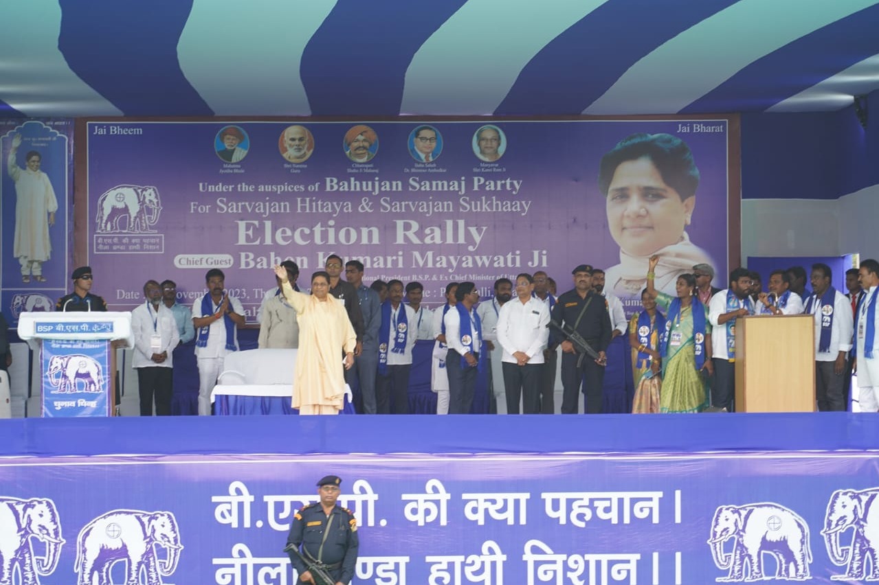 Mayawati flays KCR govt for neglecting Dalits