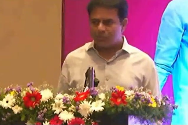 Minister KTR hot comments on real esatate business