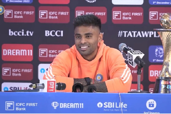Surya Kumar Yadav stunned after seeing two journalists in media conference ahead of 1st T20