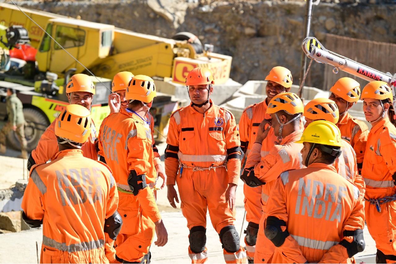 Uttarkashi tunnel: PM Modi dials Dhami, reviews rescue operation