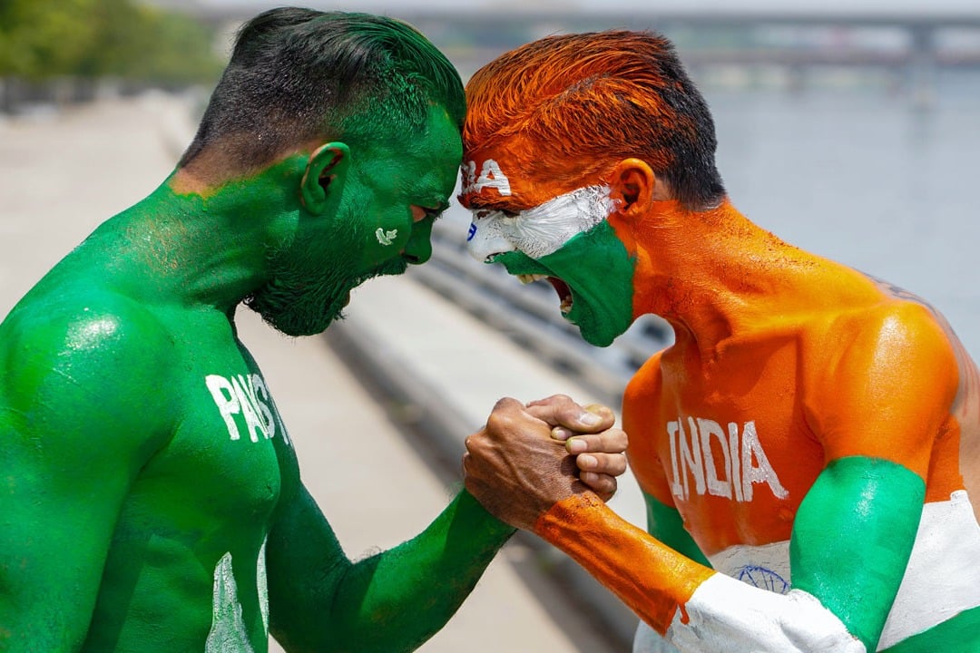 Wasim Akram and Gambhirs Interesting Comments on India Fans Celebrating Pakistans Defeat