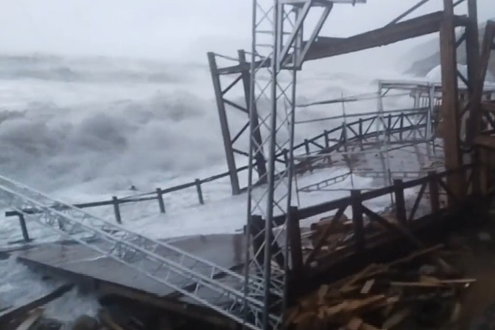 Severe Cyclonic Storm hits Crimea