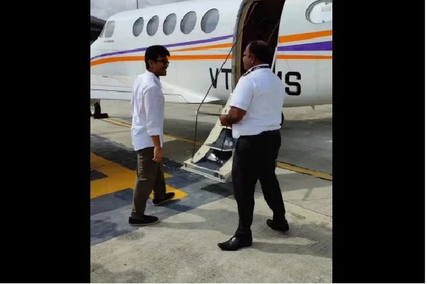  Ram Charan fly to Hyderabad from Mysore to cast his vote tomorrow 
