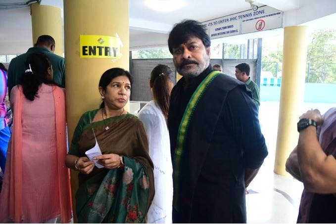 Megastar Chiru And Other Celebrities Cast Their Votes See Photos