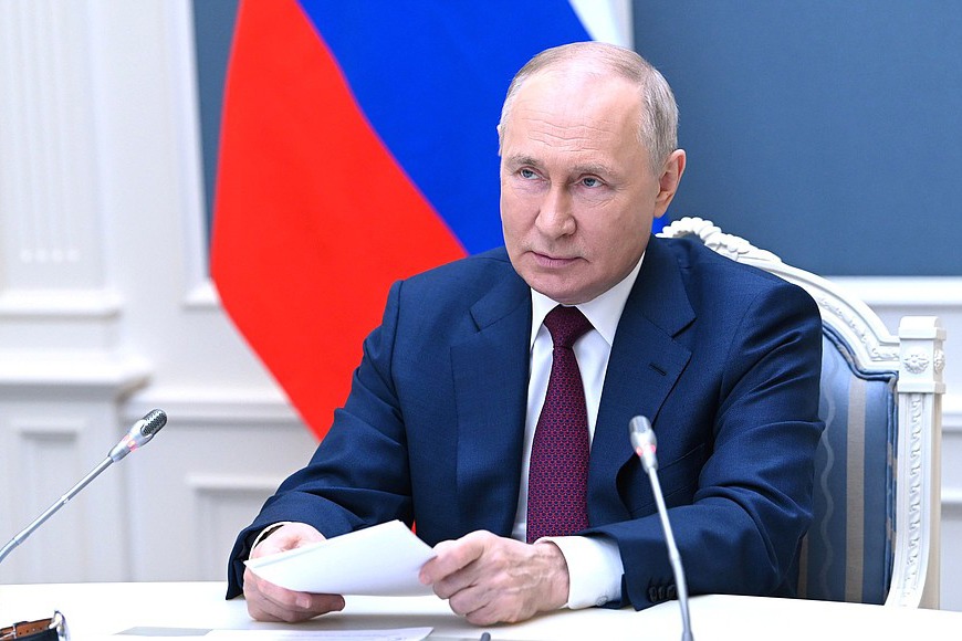 Putin wants Russian women should give birth to more children 