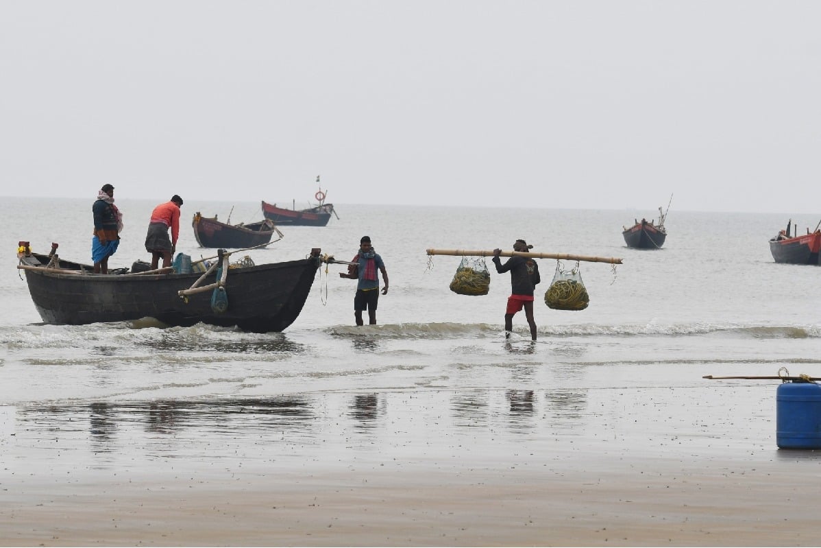 Fishermen: Boat With 40 Fishers Missing In Arabian Sea,..