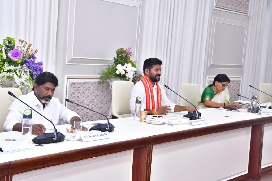 Telangana Cabinet talks about six guarentess