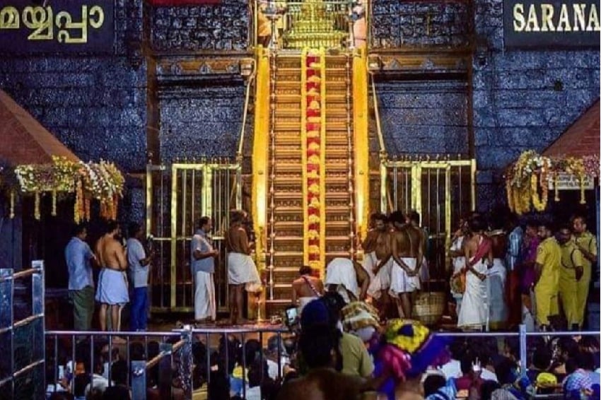 girl collapses and dies while waiting in queue at Sabrimala temple