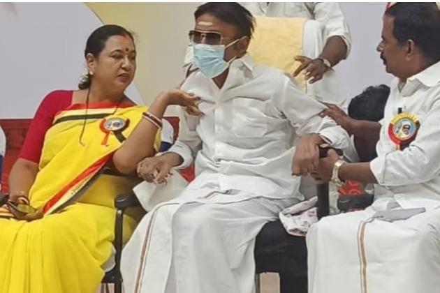 Cadre and fans gets emotional after seeing Vijayakanth