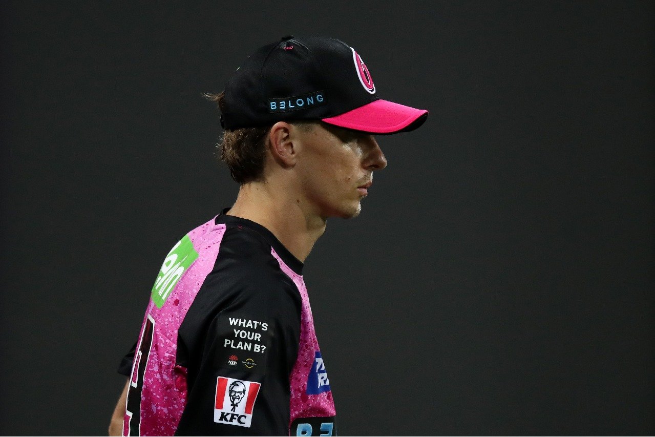 Tom Curran suspended for four BBL matches due to altercation with umpire; Sydney Sixers to file an appeal