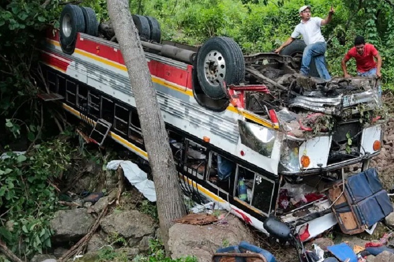 16 killed in Nicaragua road accident