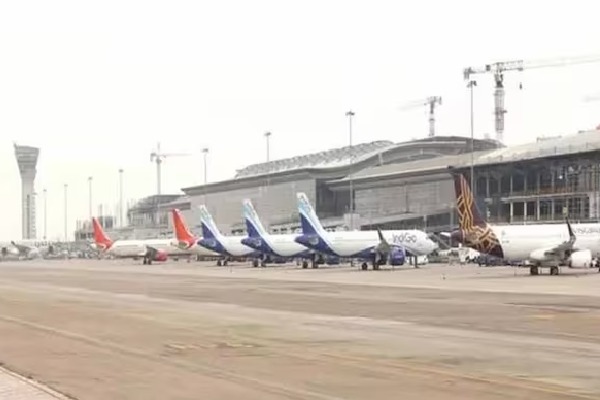 12 flights diverted due to poor visibility at Hyderabad Airport