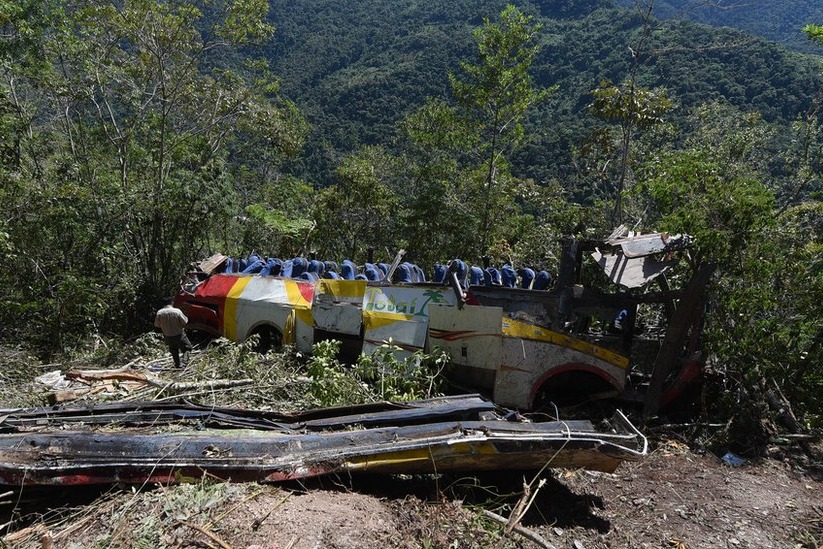 3 killed, 19 injured after bus plunges into ravine in Bolivia