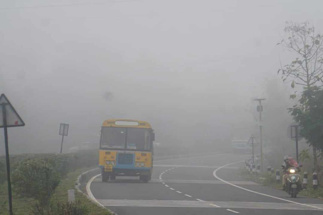 Telangana districts in fog blanket will continue tomorrow also