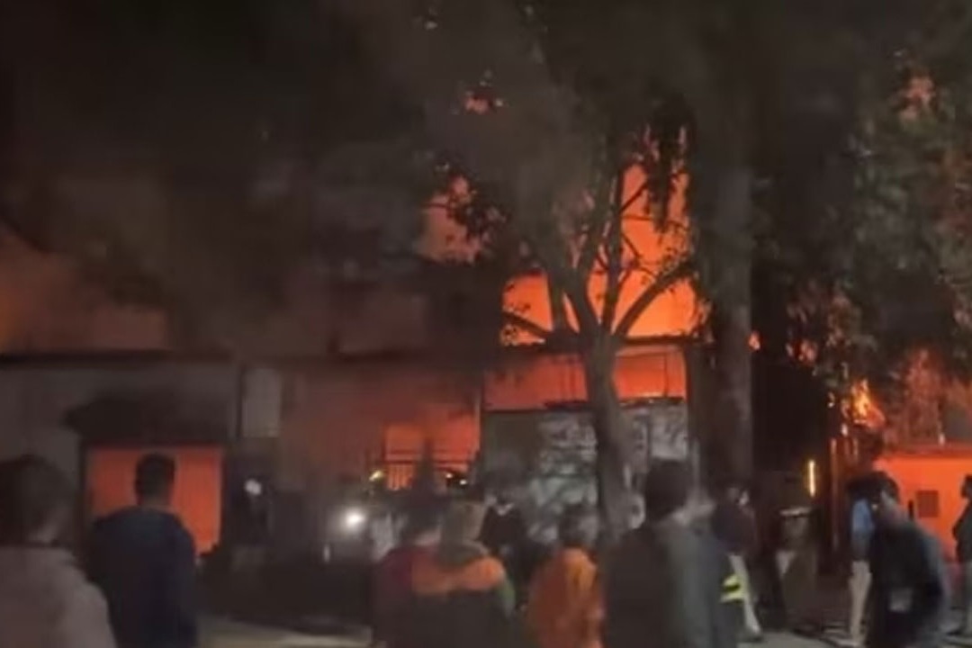 6 Workers Trapped After Massive Fire In Maharashtra Glove Factory