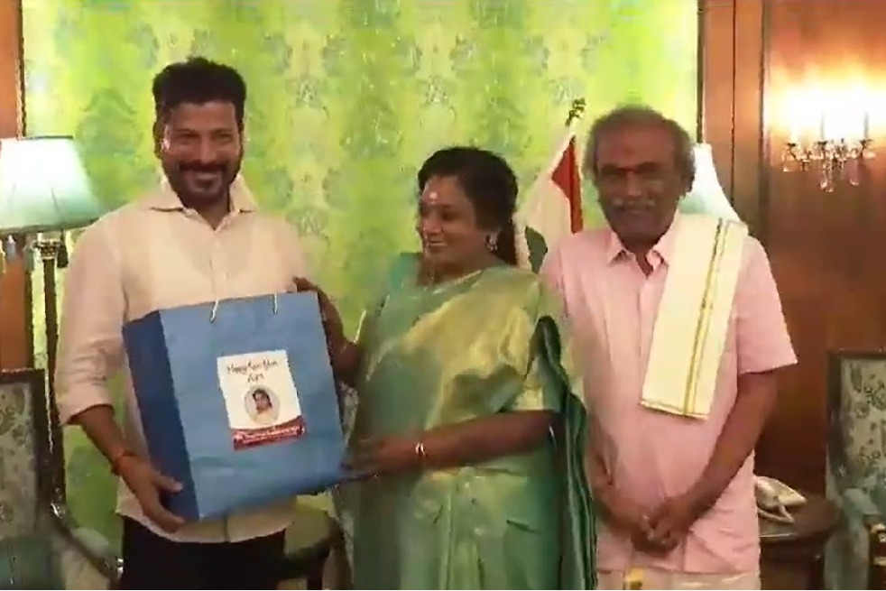 CM Revanth Reddy greeted the Governor Tamilisai Soundara Rajan