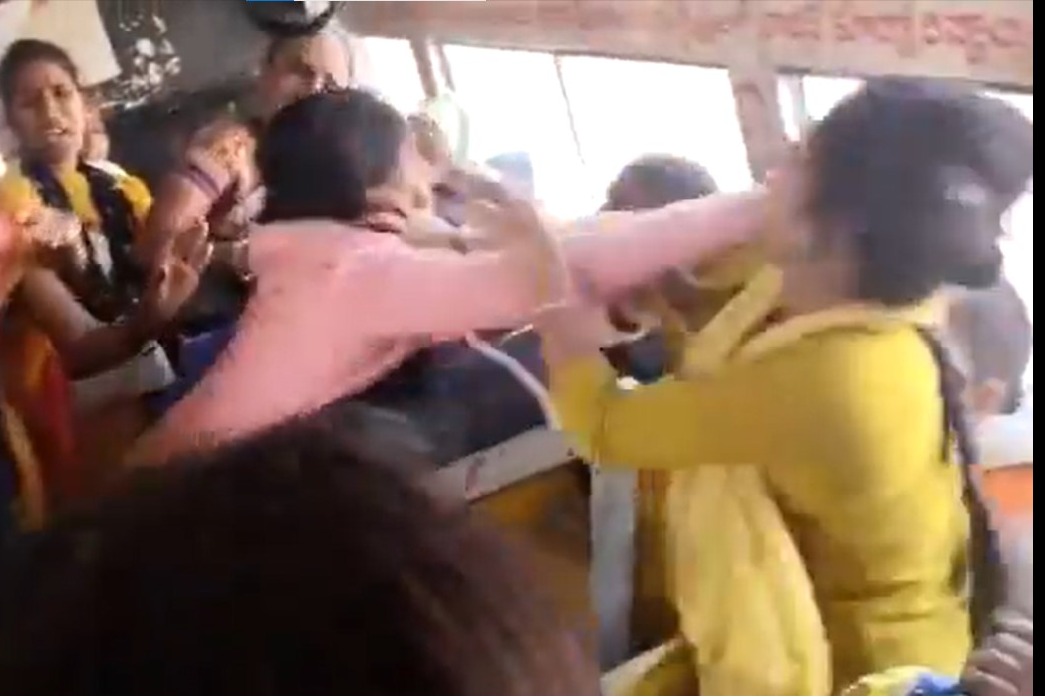 Women fight for seat in free bus