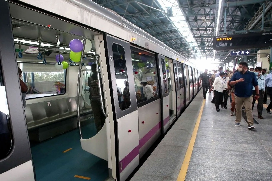 Woman jumps on Bengaluru Metro track to retrieve dropped phone