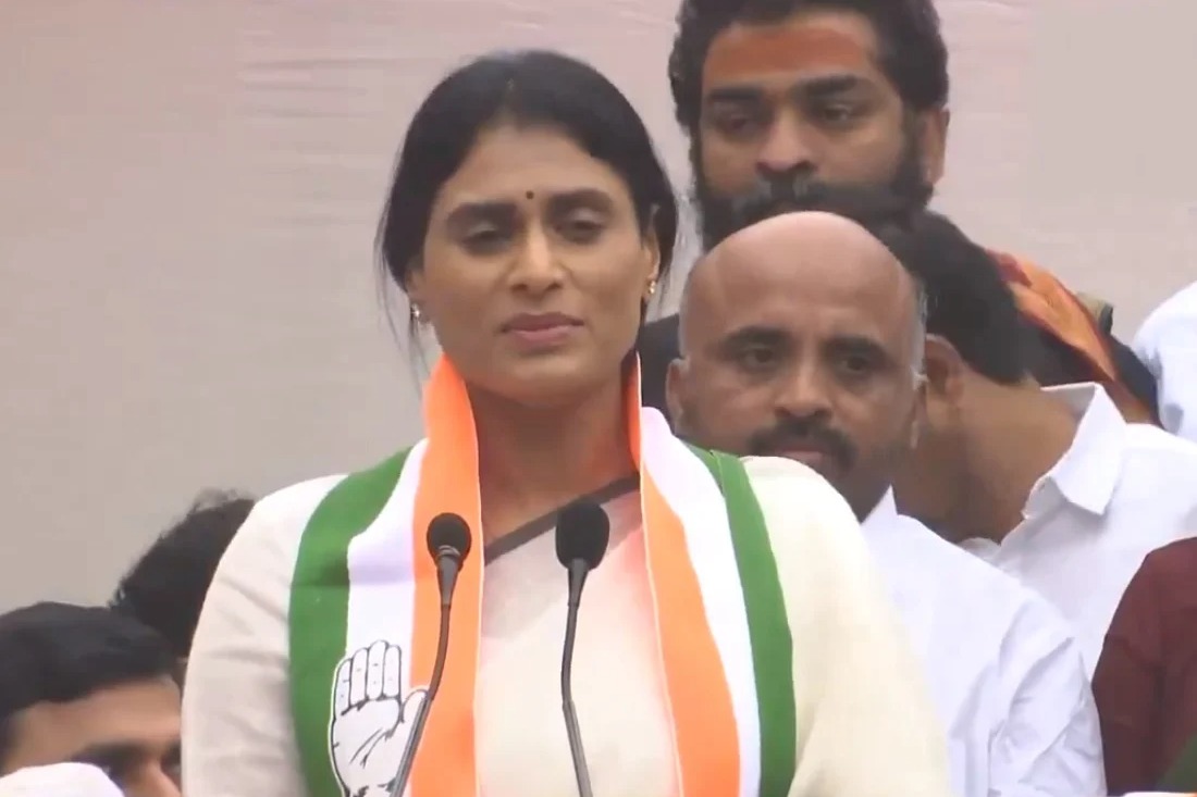 Sharmila response on Jagan comments on rift between families