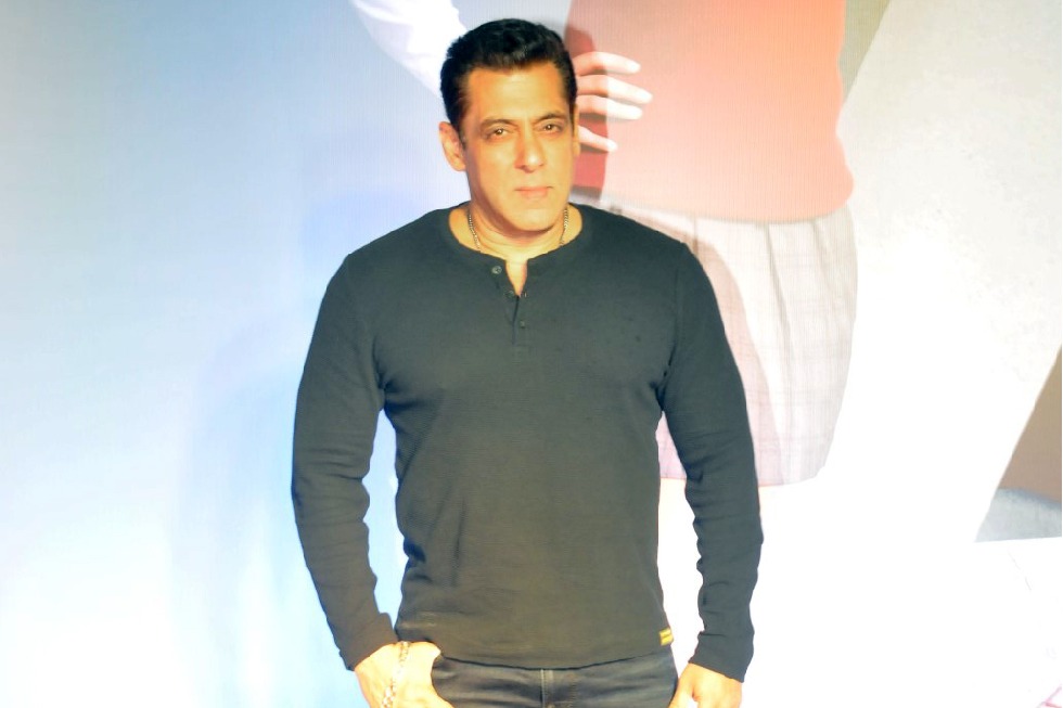 Salman Khan's 'fans' attempt to sneak in actor's Raigad country house
