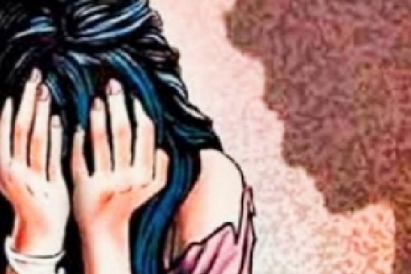 Man inappropriately flashes at woman in Bengaluru, makes lewd gestures