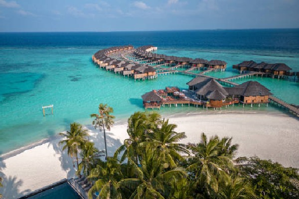Maldives President urges China to float tourists towards his country