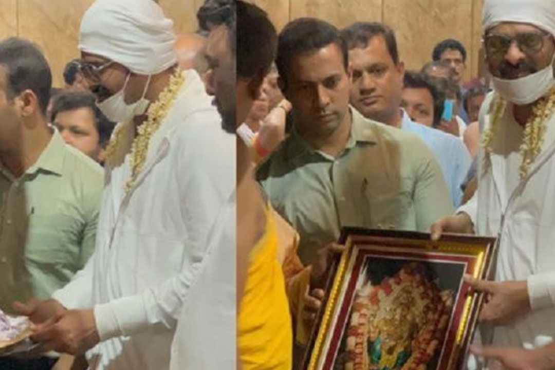 Tollywood top hero Prabhas visits Kateel Sri Durgaparameshwari Temple