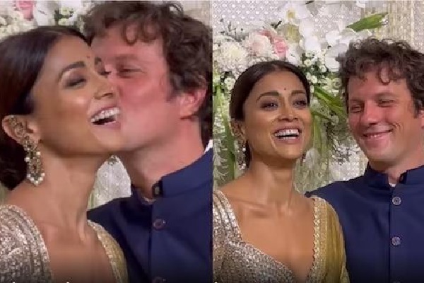 Video of hubby kissing Shriya Saran at Ira Khan wedding reception goes viral