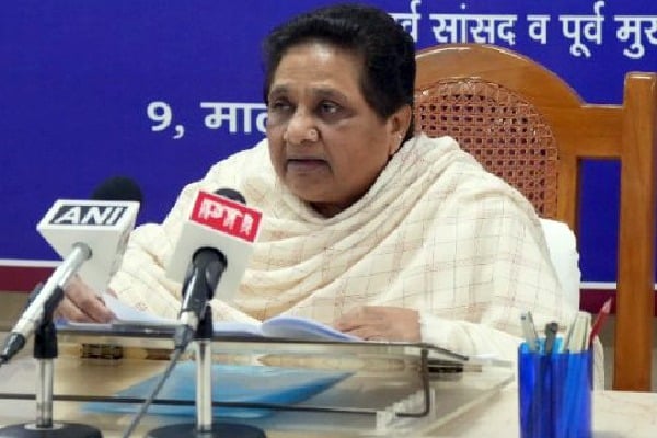 No alliance with INDIA or NDA for 2024 LS polls, says Mayawati