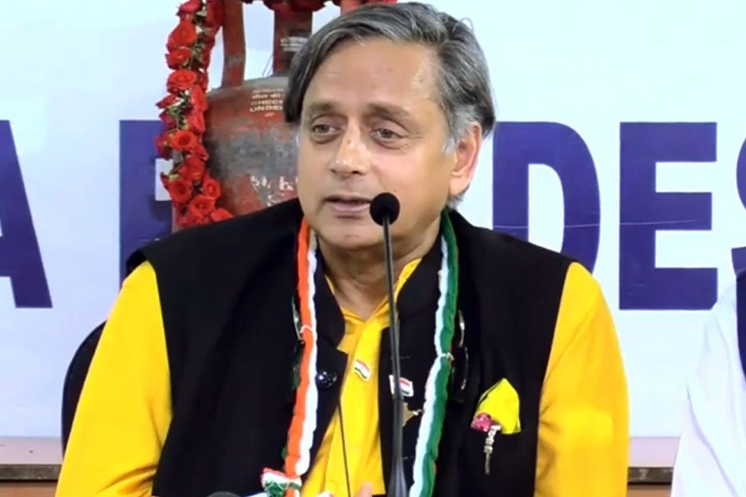 Senior Congress leader Shashi Tharoor made interesting comments on the upcoming Lok Sabha elections