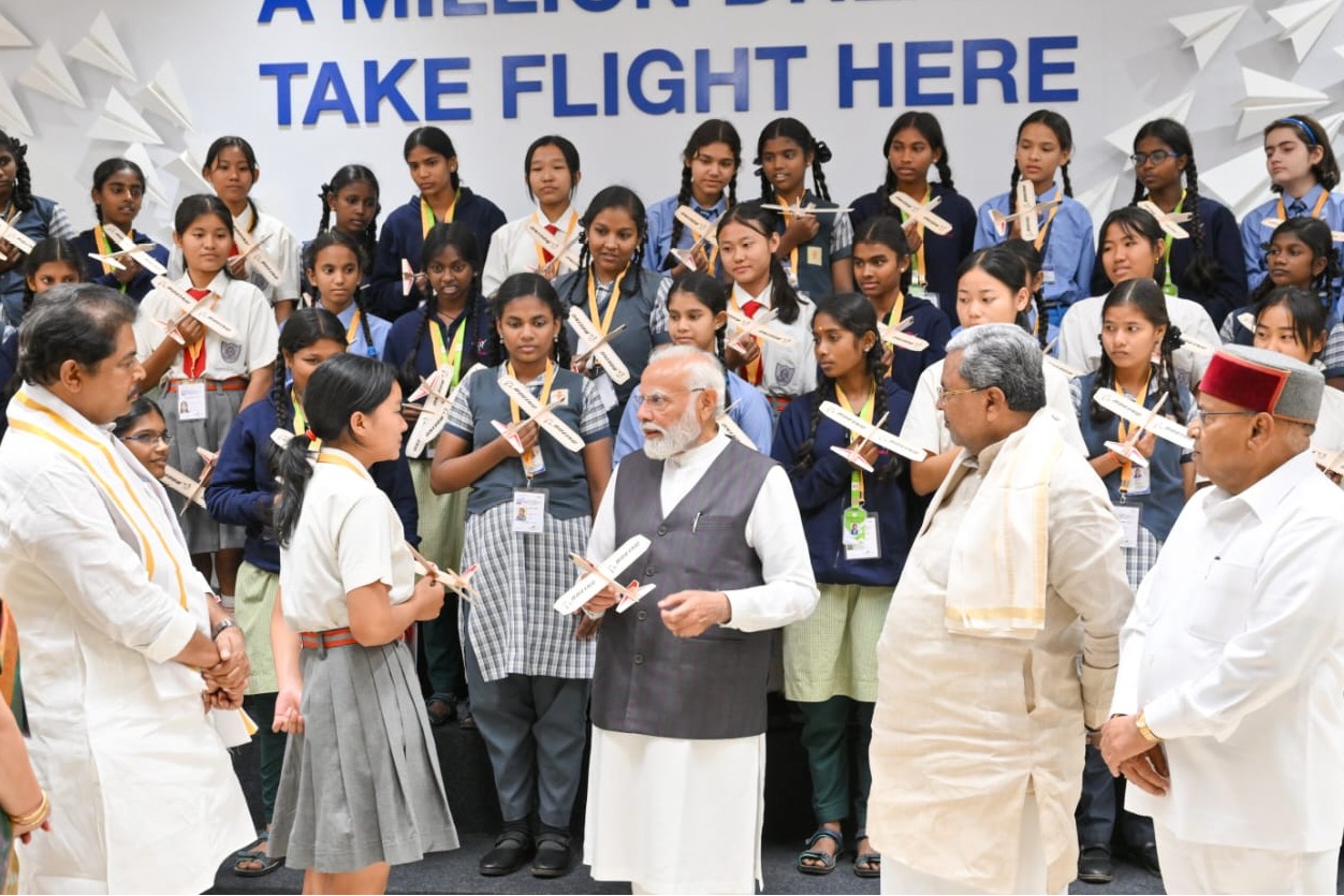 India has three times more women pilots than world's average: PM Modi