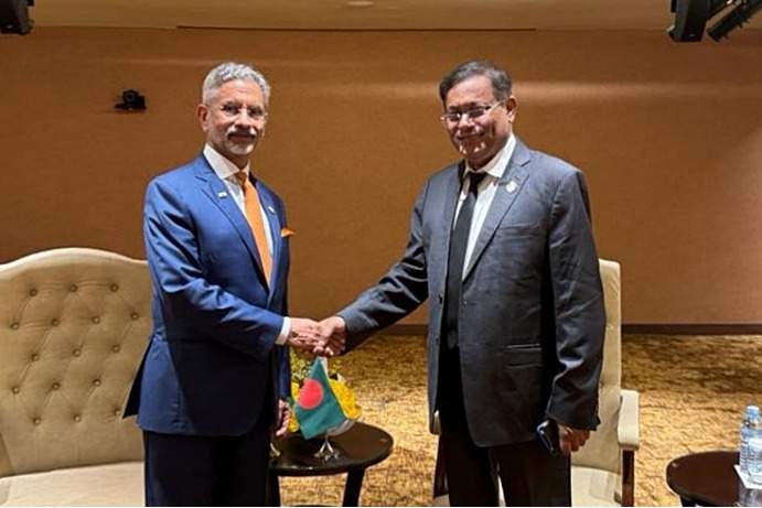 India, B'desh discuss ways to 'carry forward excellent bilateral relations'