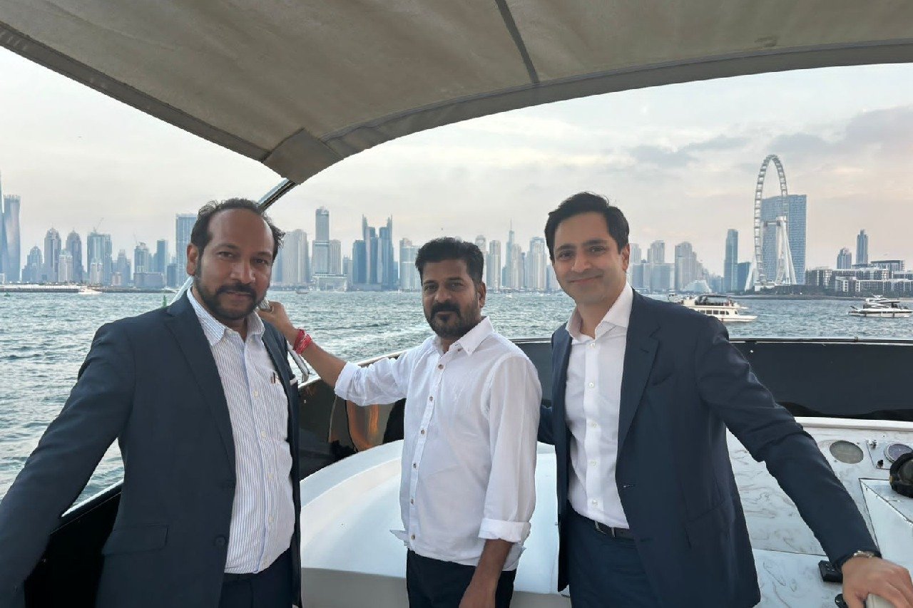 Telangana CM undertakes study trip of Dubai Waterfront