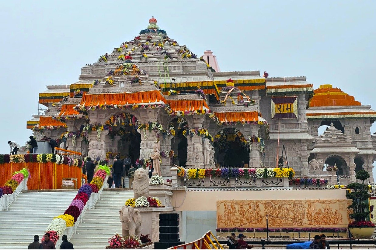 Ayodhya wakes up to a new dawn to welcome Lord Ram