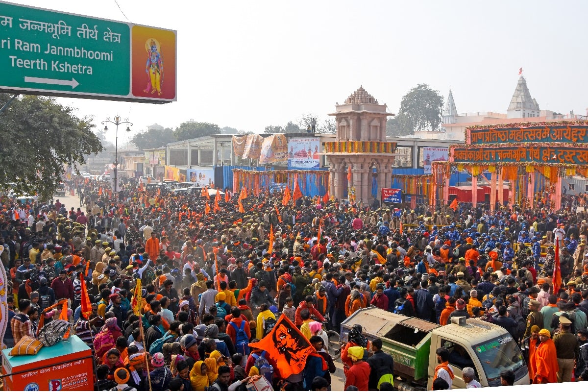 Sudden influx of pilgrims prompts ban on vehicles' entry into Ayodhya