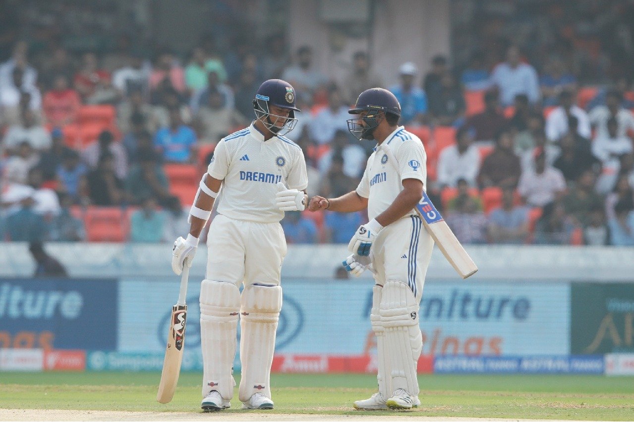 Team India thrashes England in 1st day of series opener