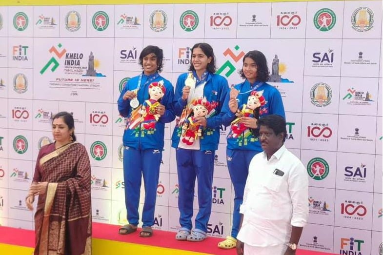 KIYG 2023: Telangana swimmer Vritti Agarwal claims third gold as Maharashtra cross 100-medal mark