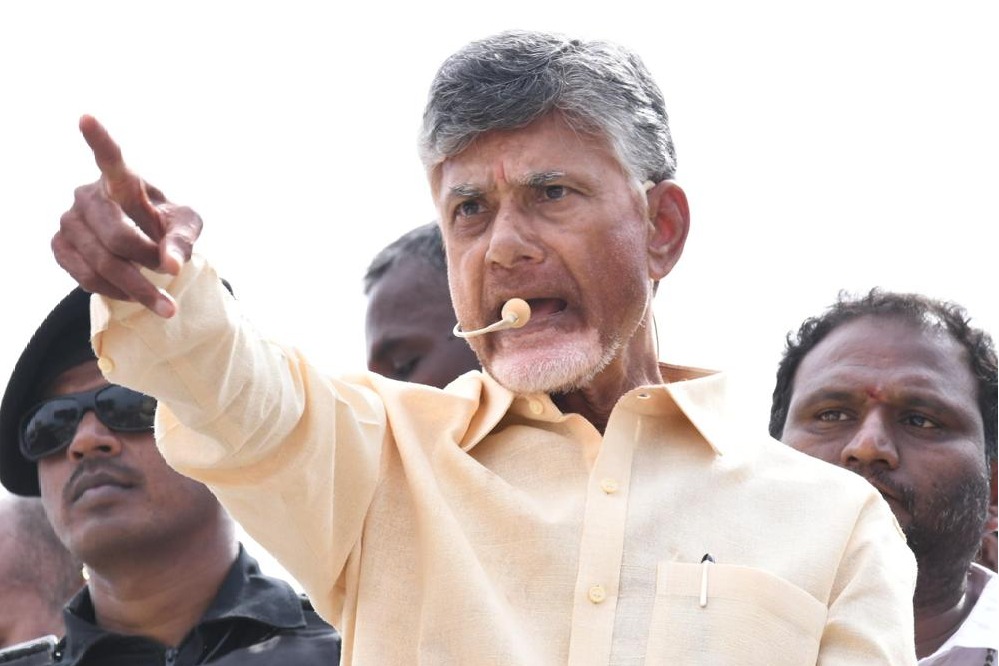 Chandrababu: I've a vision for Andhra, Jagan has poison:..