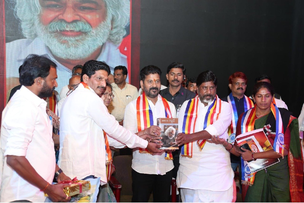 Telangana to revive Nandi awards, rename it after Gaddar