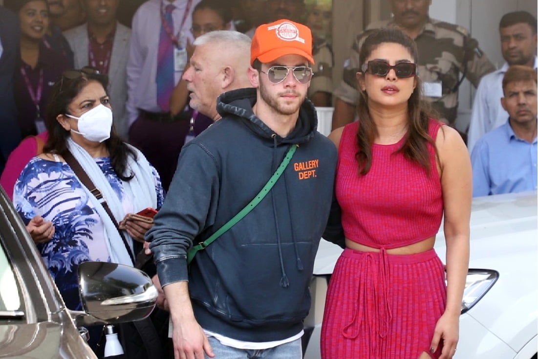 Priyanka Chopra, Nick Jonas forced to move out of $20M mansion over health concerns