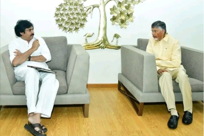 Chandrababu and Pawan Kalyan's 3-Hour Meeting Concludes with Key Decisions!