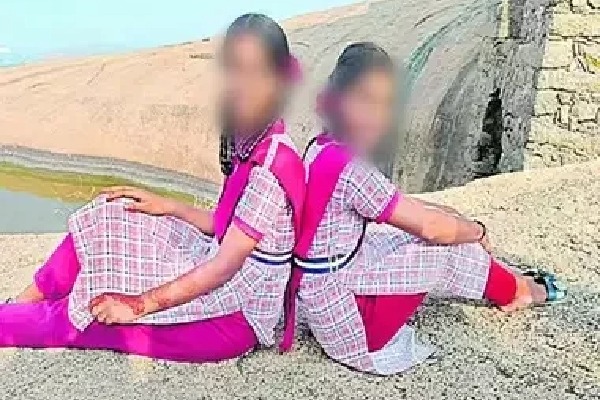 Two Students commits suicide In Bhuvangiri SC Girls Hostel