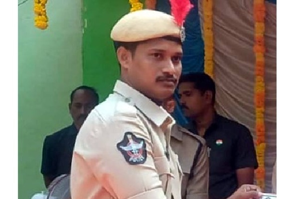 Red Sandal smugglers killed Constable in AP