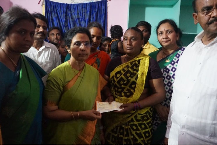 Nara Bhuvaneshwari Visits Families Affected by Chandrababu Naidu's Arrest