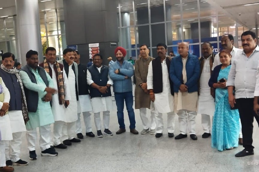 Bihar Congress MLAs return from Hyderabad