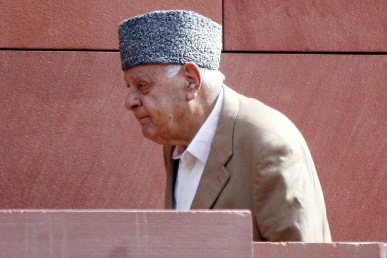 Farooq Abdullah summoned by ED in money laundering case