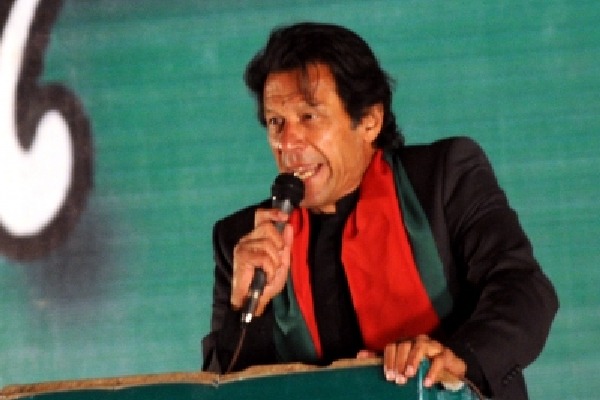 Imran ready for talks, except with PPP or PML-N
