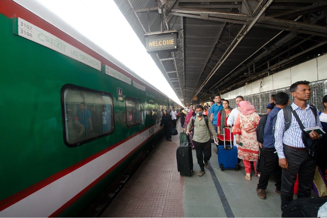 Kolkata Railway Station will turn into an economic hub soon