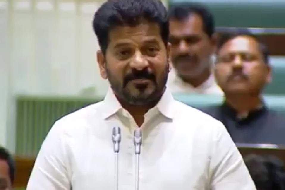 CM Revanth Reddy Fires On KCR In Telangana Assembly